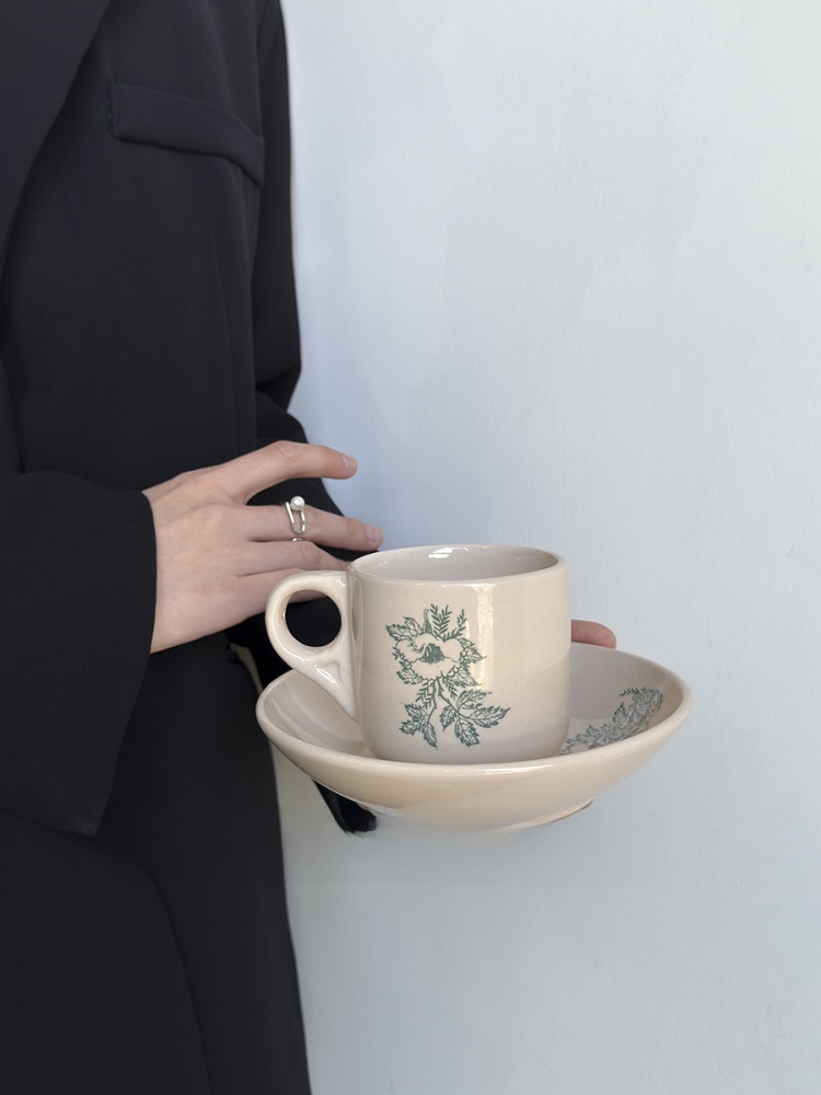 كوب قهوة سيراميك بتصميم أوراق  - مراجعة Coffee Tea And Leaf وسعره